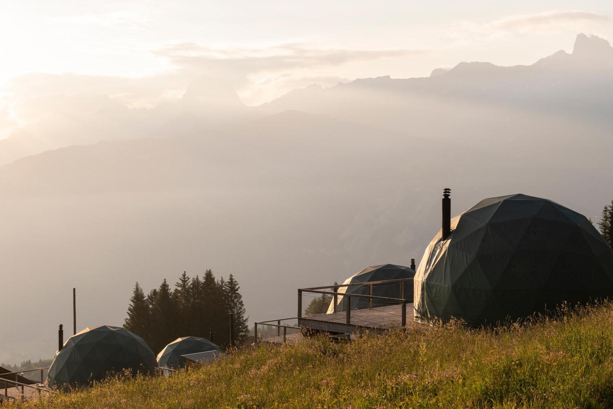 Hotel Whitepod Original Monthey Zewnętrze zdjęcie