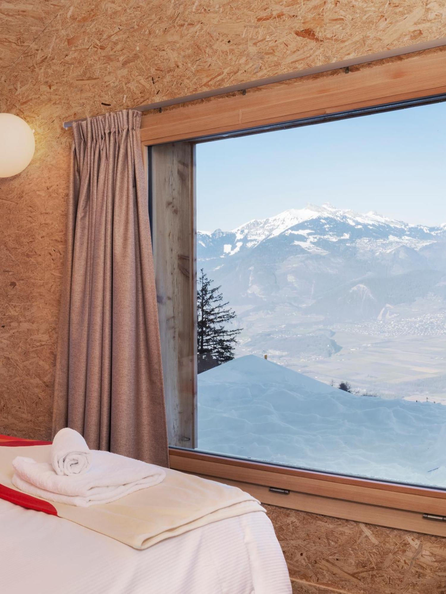 Hotel Whitepod Original Monthey Zewnętrze zdjęcie